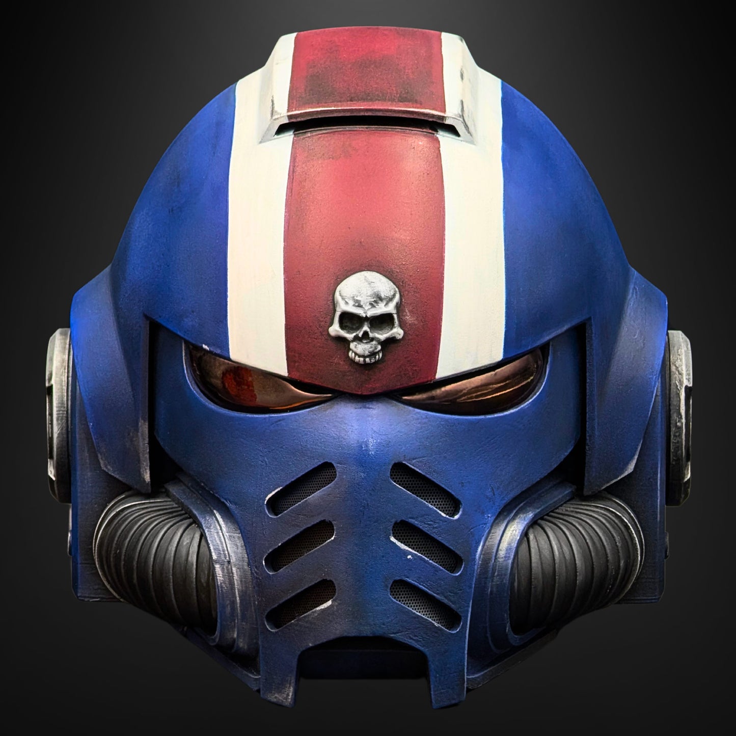 Warhammer 40K: Ultramarine Lieutenant Helmet - Prop or Cosplay